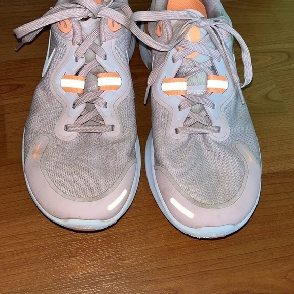 Nike React Miler Champagne Orange Pulse Women's Running Shoe Size 9.5 - Picture 3 of 8